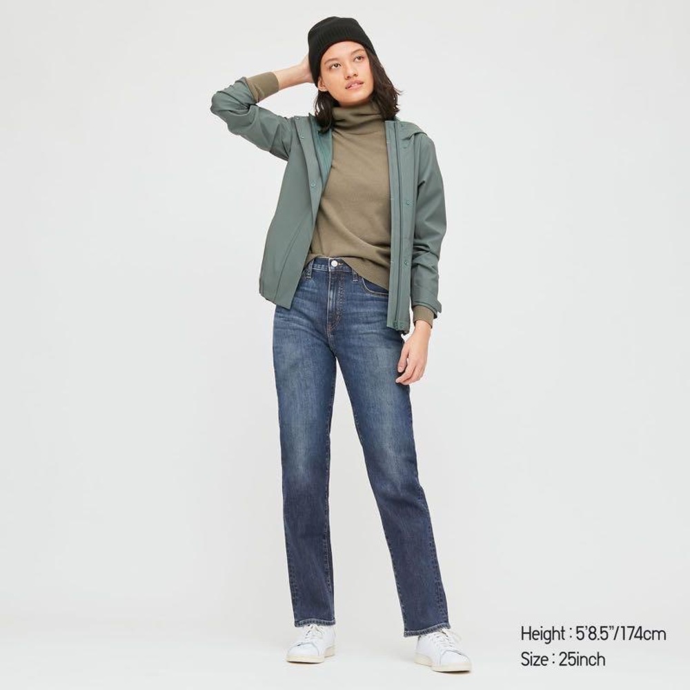 Uniqlo Slim Straight High rise Jeans
